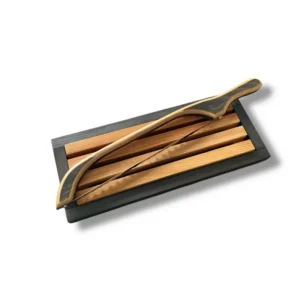 Planche à pain ramasse-miette avec scie pour baguette gris urbain